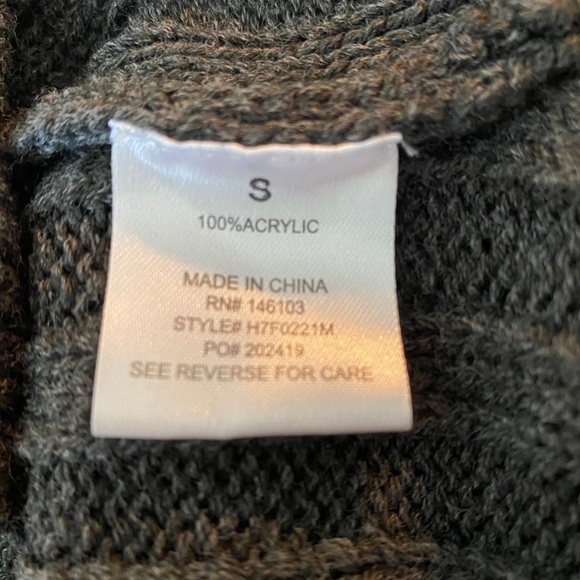 Hippie Rose Cable Sweater - Picture 4 of 4